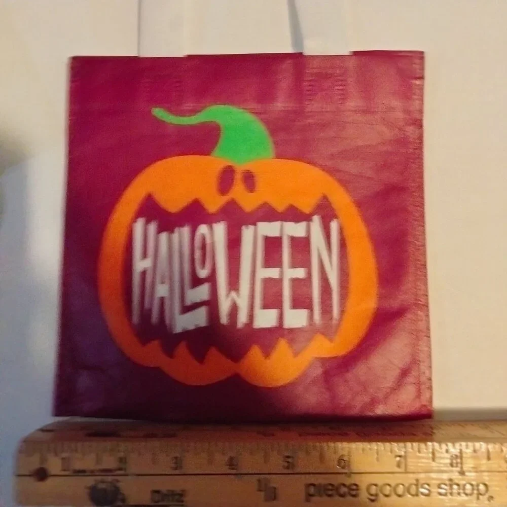 Halloween Gift Bag Jack O Lantern Pumpkin Novelty Small Tote Spooky Seasonal
